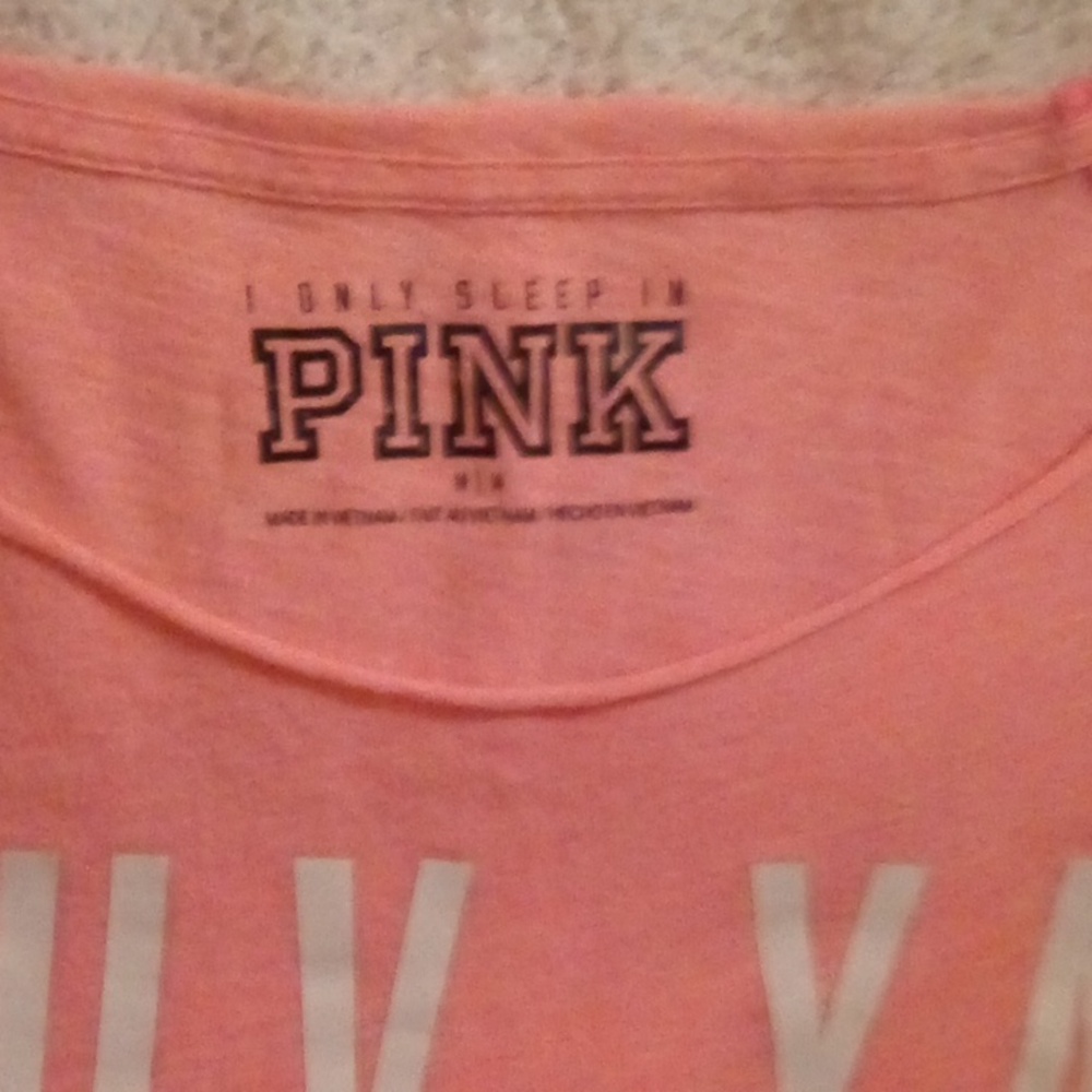 PINK Victoria's Secret Pink Graphic Tee - Picture 2 of 4